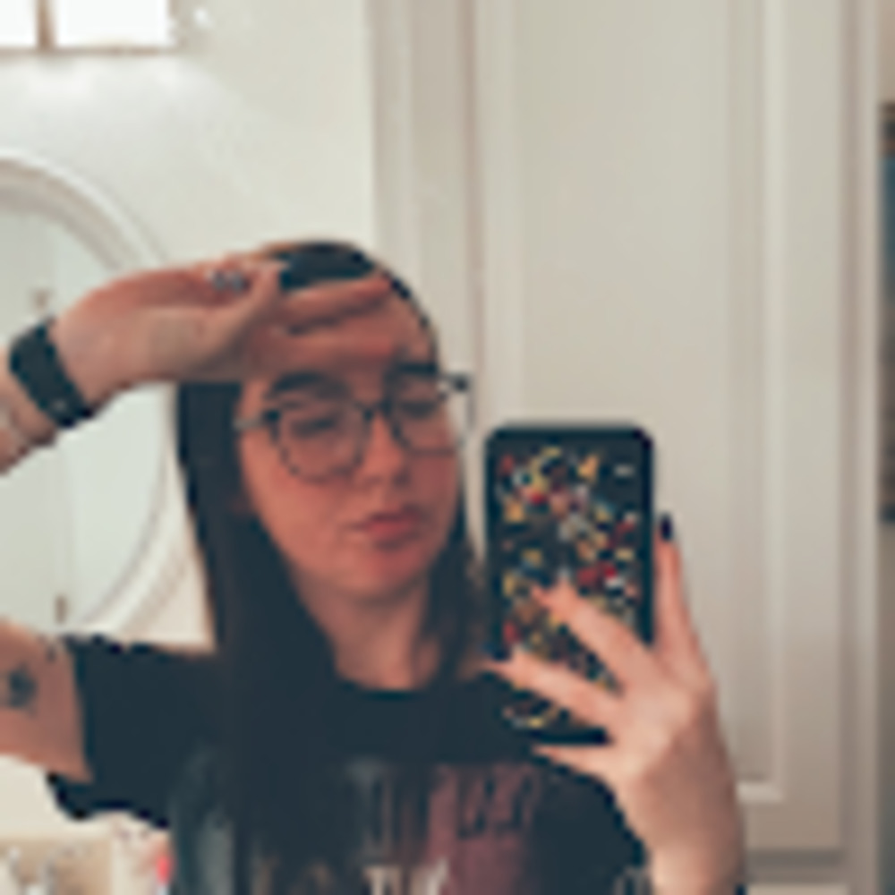 Meet your Posher, Nicole